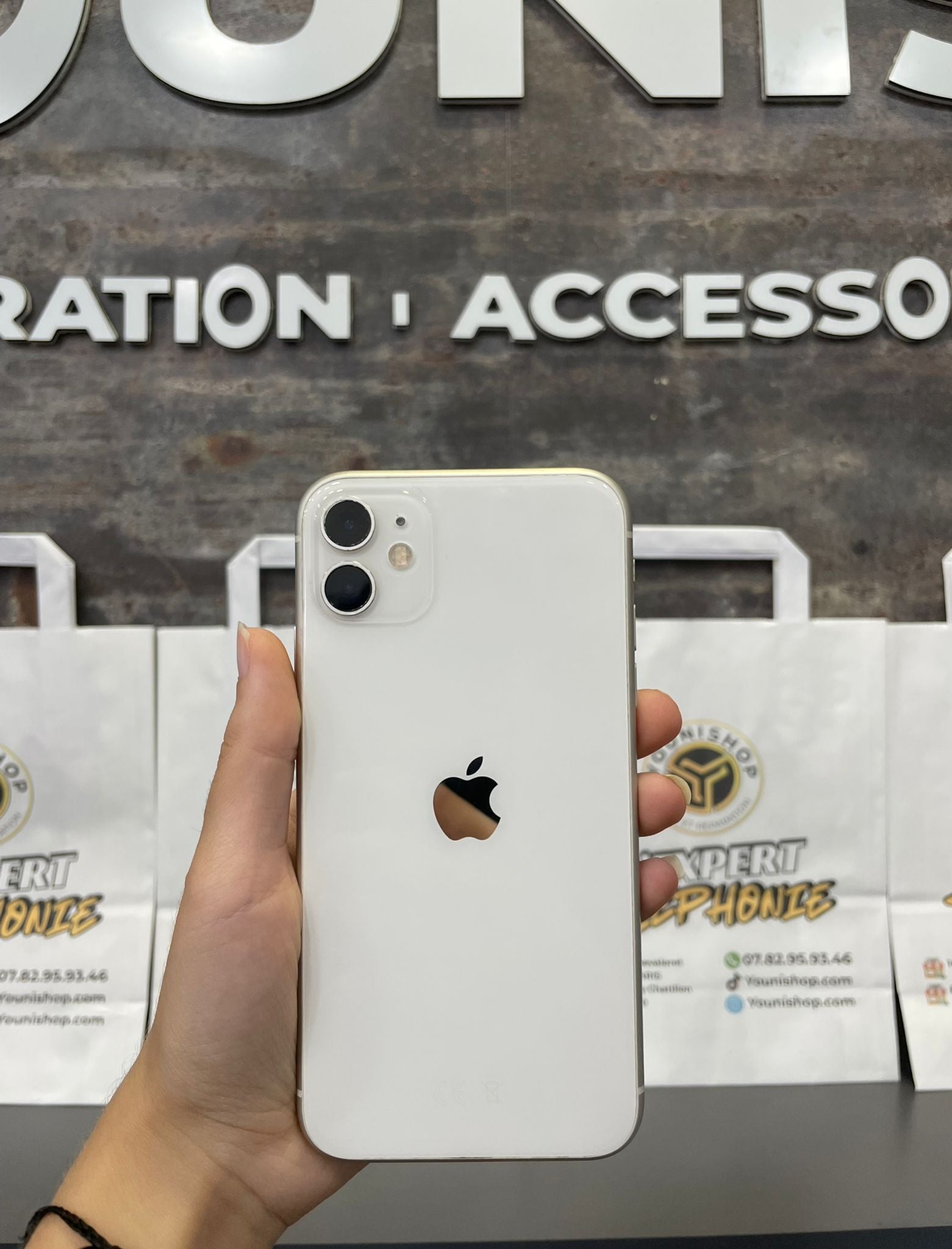 iPhone 11